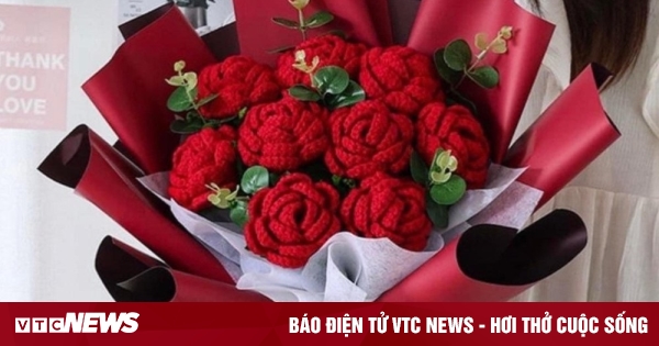 Hoa violet - Biểu tượng của tình yêu sâu sắc